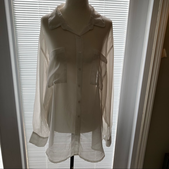 🌸5/$25🌸
 Bluenotes | Size L | Two Blouses - Picture 5 of 8